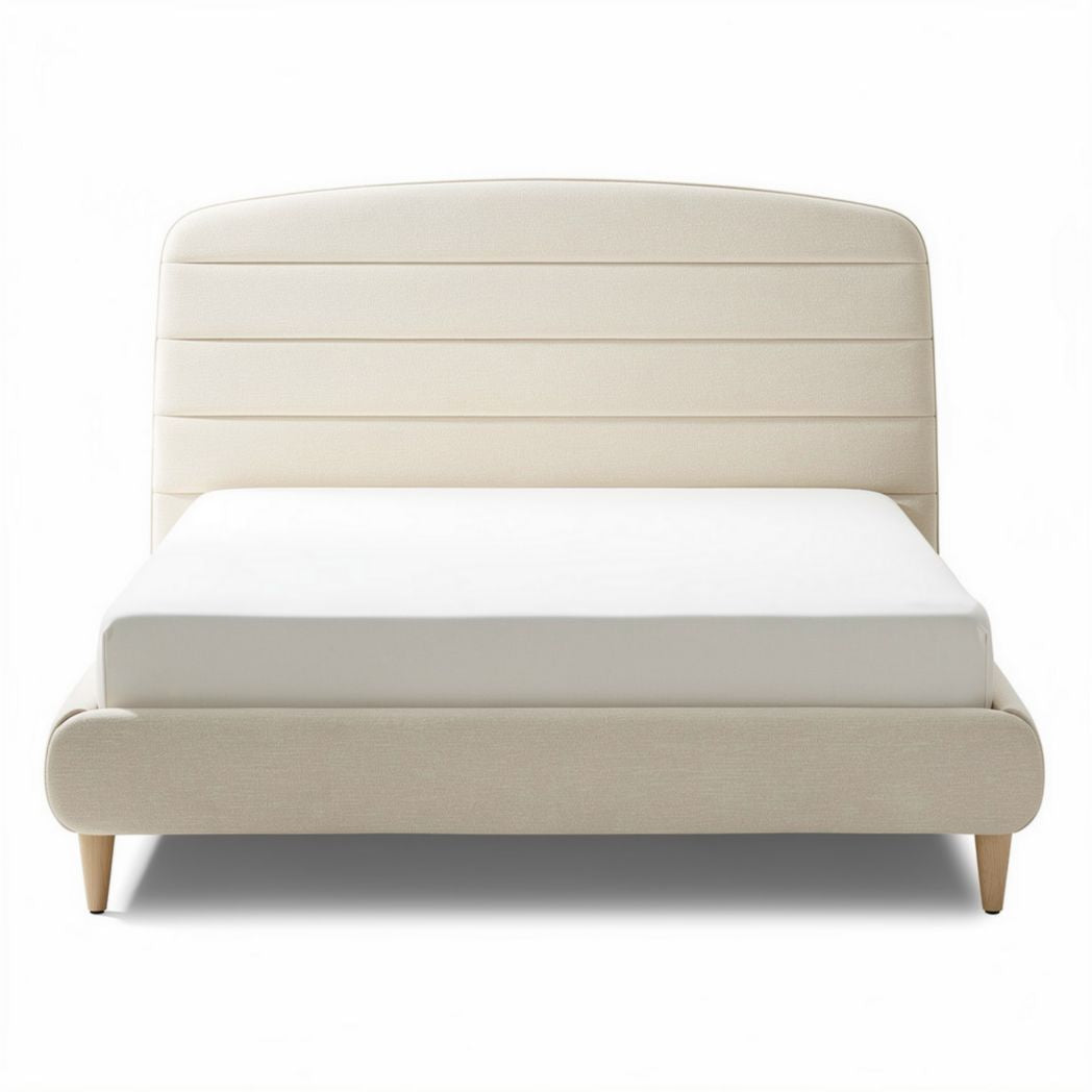 Cama de casal estofada em tecido bege com medidas de 200 x 160 x 100cm
